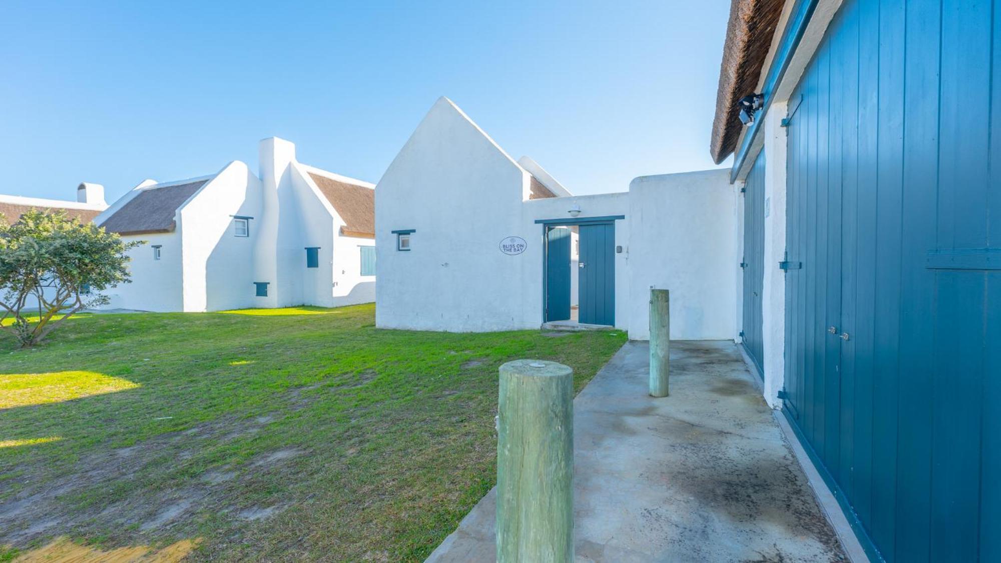 Bliss On The Bay Villa Struisbaai Exterior photo