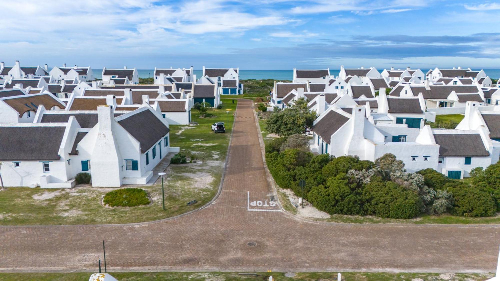 Bliss On The Bay Villa Struisbaai Exterior photo