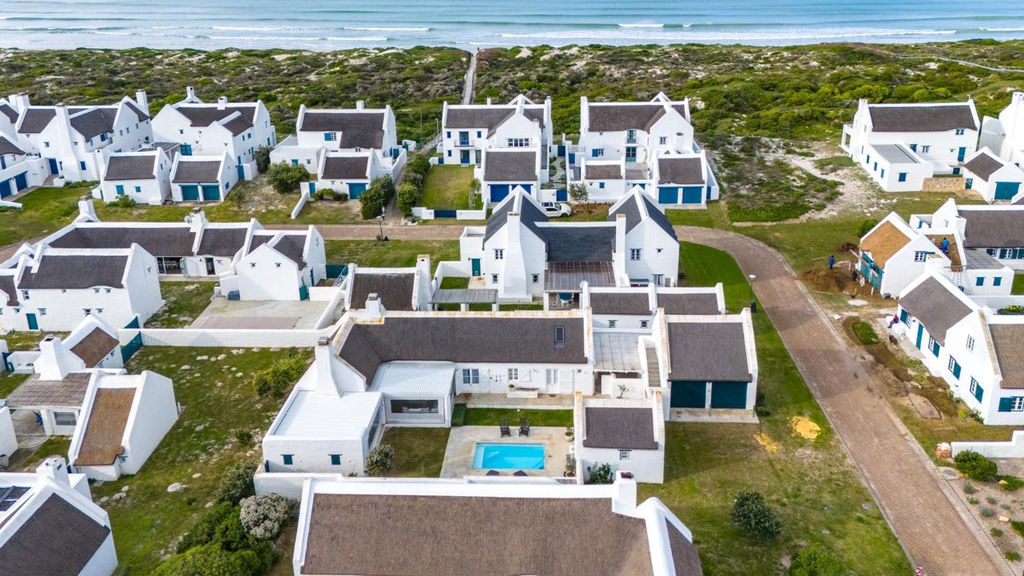 Bliss On The Bay Villa Struisbaai Exterior photo